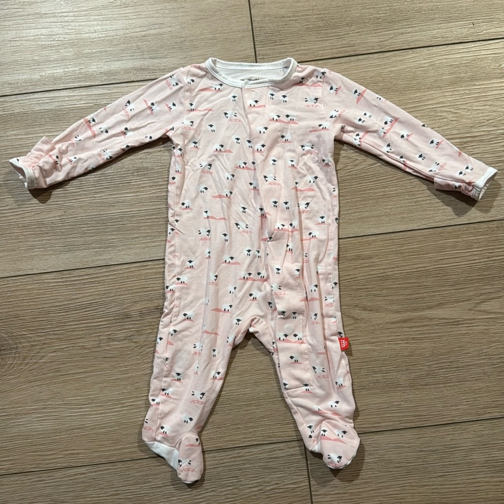 Magnetic Me Footy - Pink with Sheep Pattern 0-3 month
